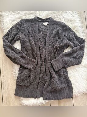 SO Women's Cable-Knit Open Cardigan in Charcoal Gray